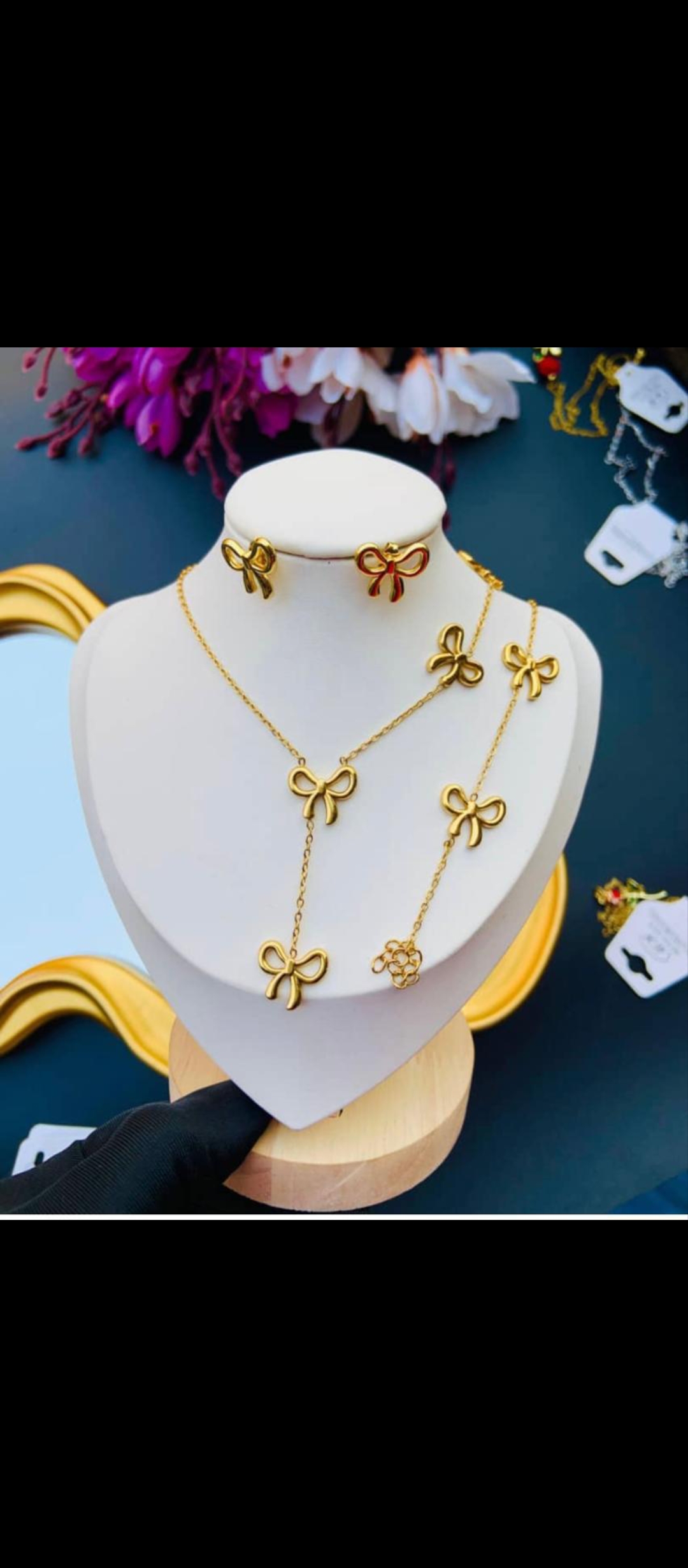 I deal on Jewelries and also I'm a hairstylist, I do home services with