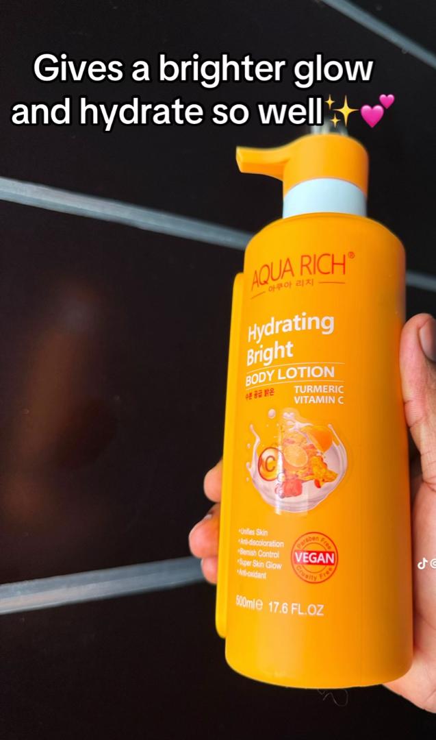 AQUA RICH HYDRATING BRIGHT BODY LOTION